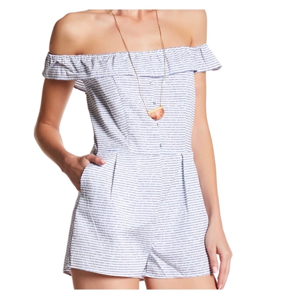 NWT Romeo + Juliet Couture Romper Size M